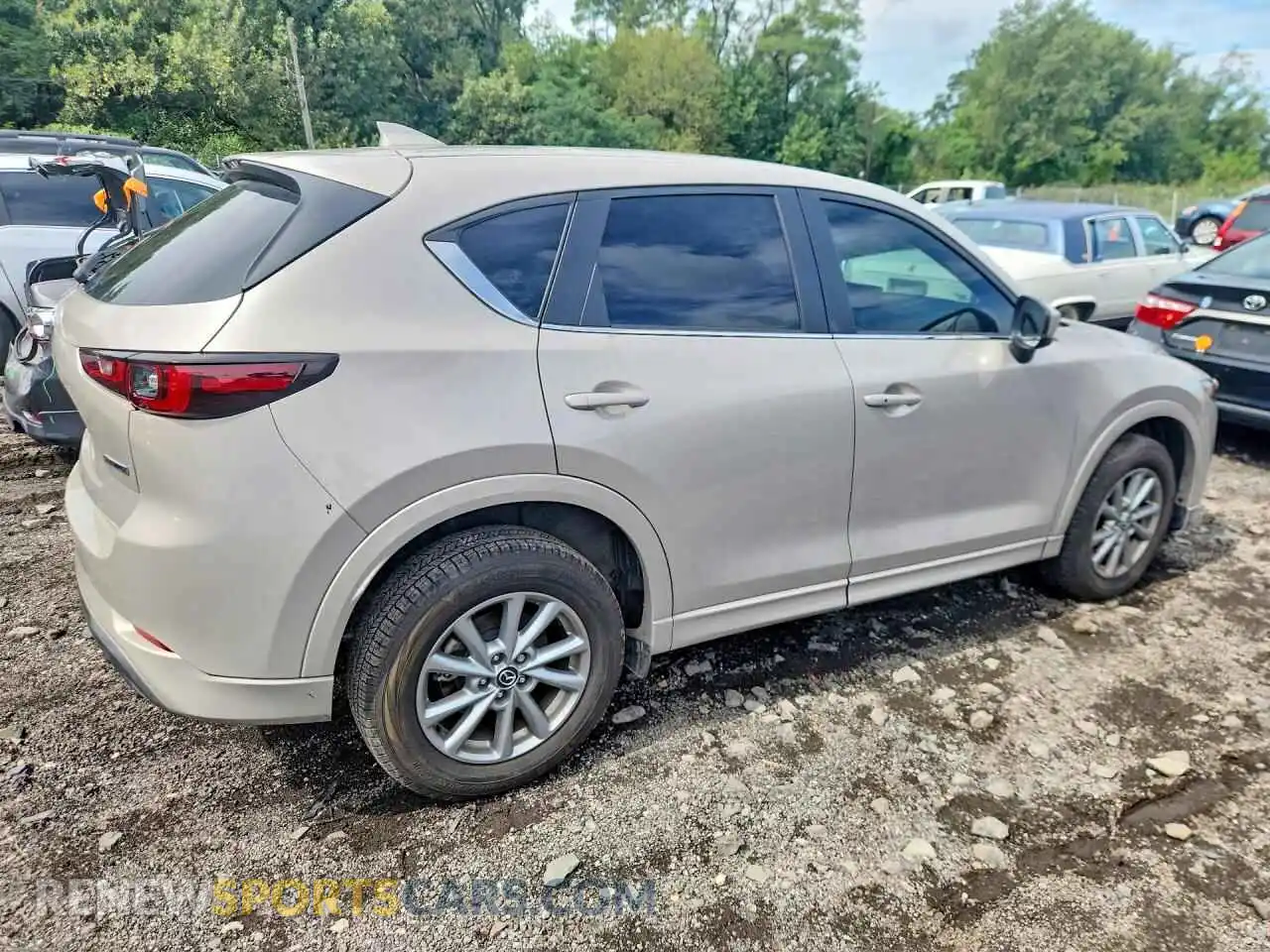 3 Фотография поврежденного автомобиля JM3KFBBL1R0496537 MAZDA CX-5 2024