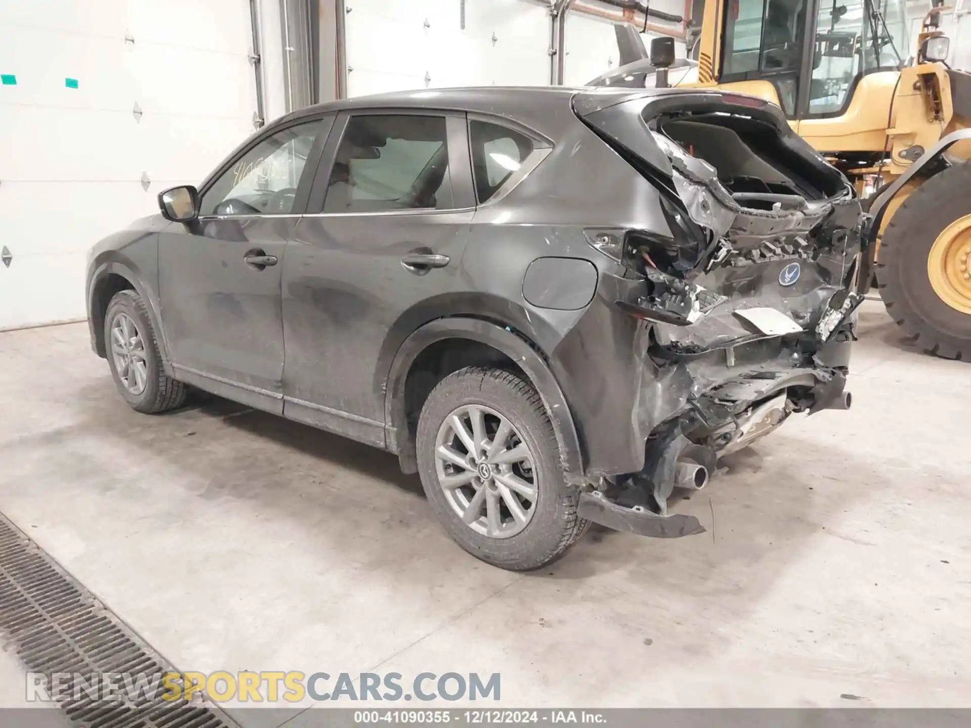 3 Photograph of a damaged car JM3KFBBL3R0403081 MAZDA CX-5 2024