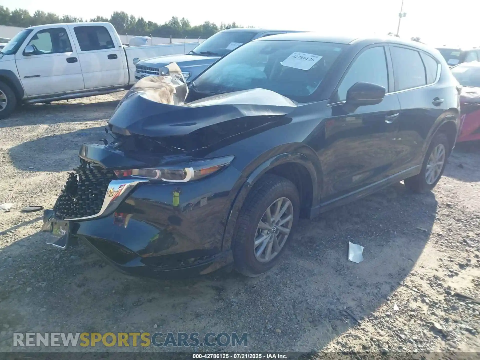 2 fotografías del automóvil dañado JM3KFBBL9R0462524 MAZDA CX-5 2024