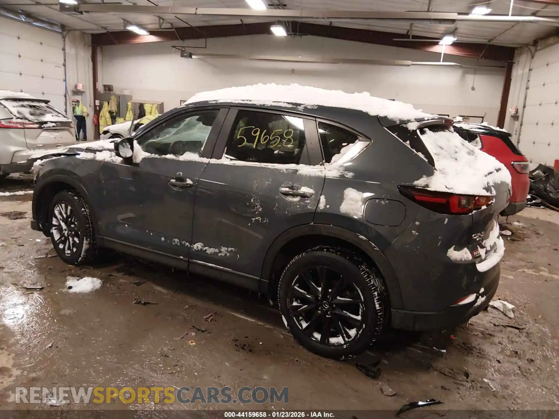 3 fotografías del automóvil dañado JM3KFBCL2R0511660 MAZDA CX-5 2024