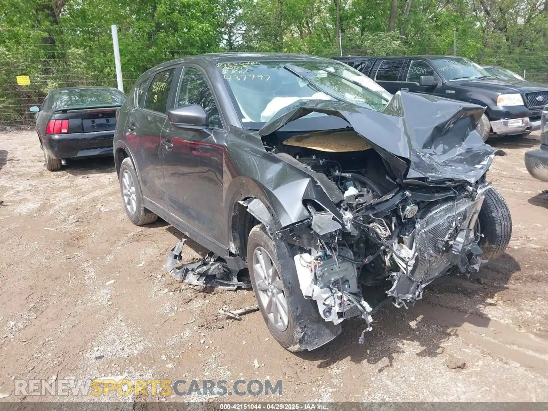 1 Photograph of a damaged car JM3KFBCL9R0437797 MAZDA CX-5 2024