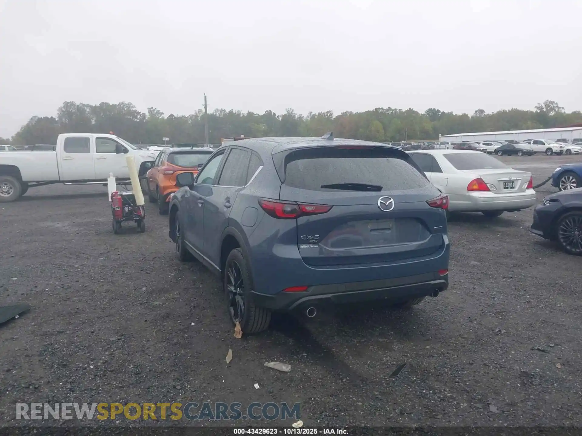 3 Photograph of a damaged car JM3KFBCLXR0413640 MAZDA CX-5 2024