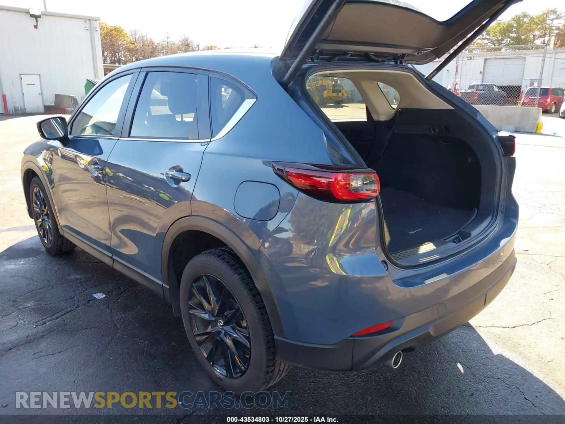 3 fotografías del automóvil dañado JM3KFBCM4R0382734 MAZDA CX-5 2024
