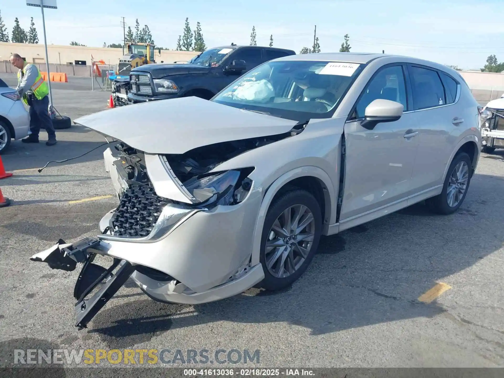 2 Фотография поврежденного автомобиля JM3KFBDL3R0432240 MAZDA CX-5 2024