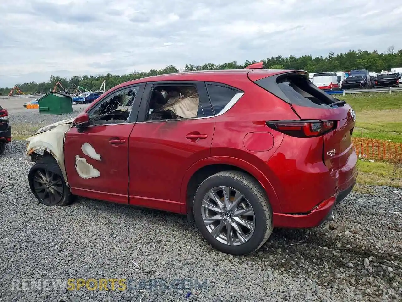 2 fotografías del automóvil dañado JM3KFBDM2R0372900 MAZDA CX-5 2024