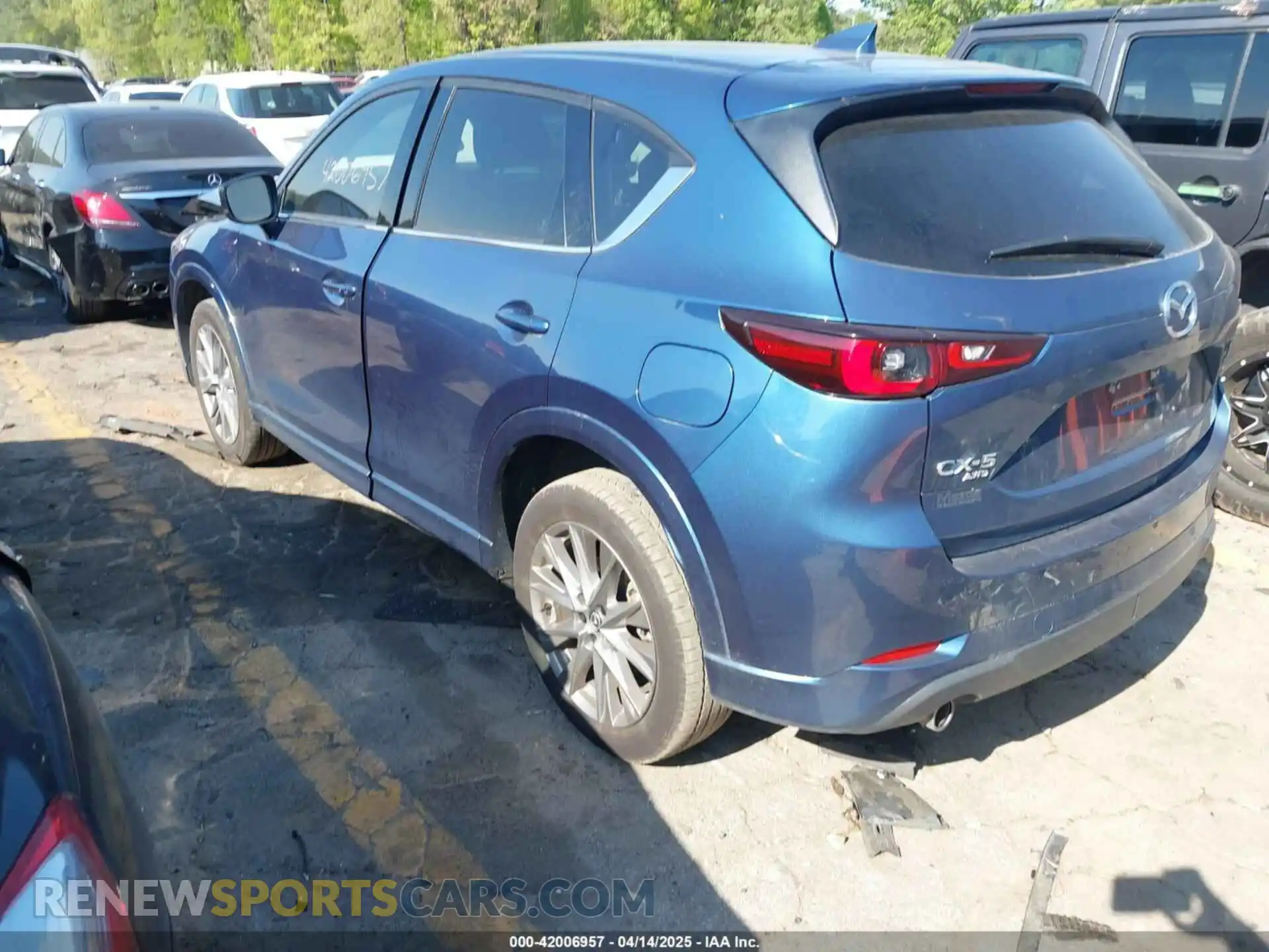 3 Photograph of a damaged car JM3KFBDM5R0368775 MAZDA CX-5 2024