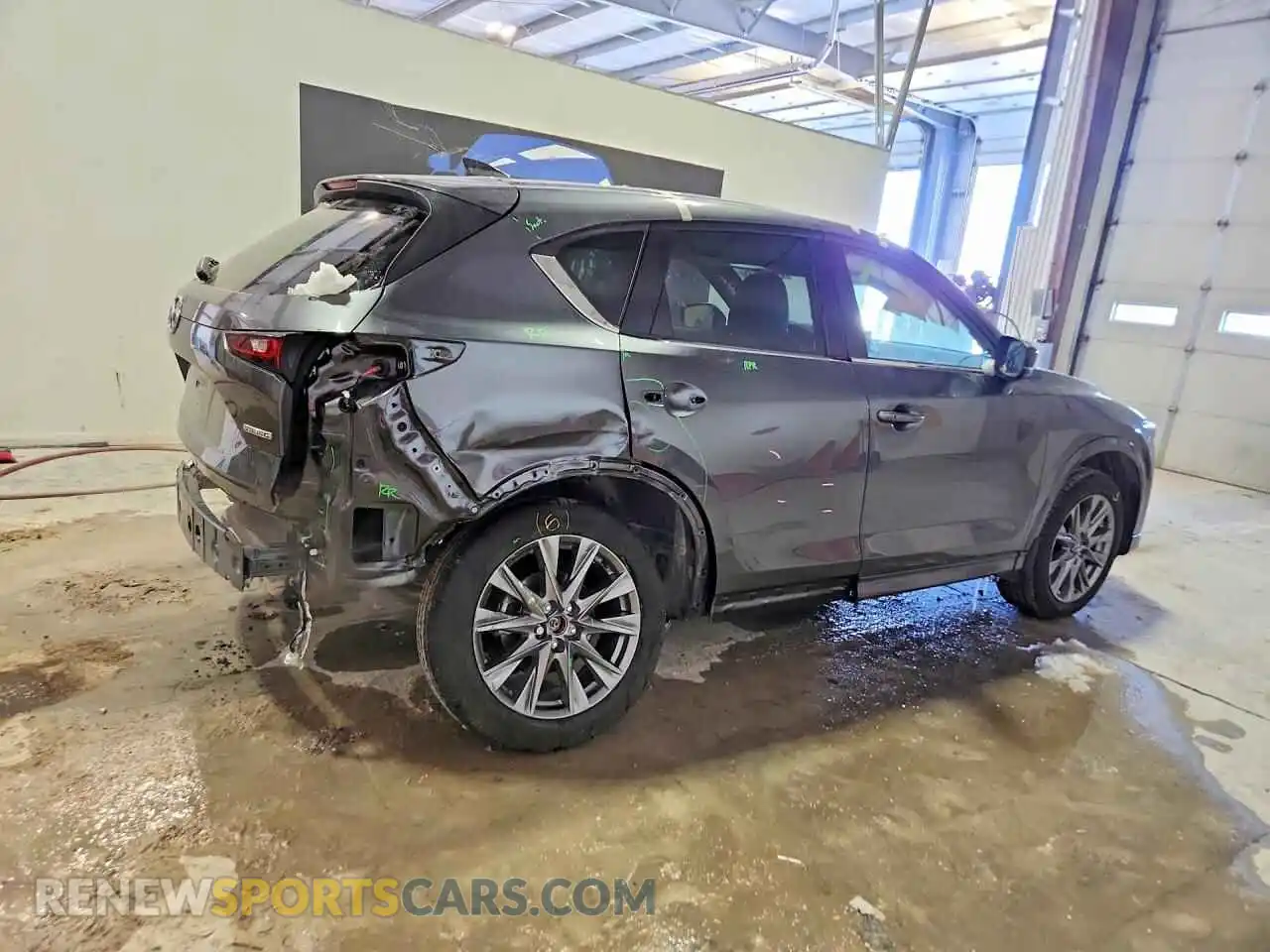 3 Photograph of a damaged car JM3KFBEL4R0529834 MAZDA CX-5 2024