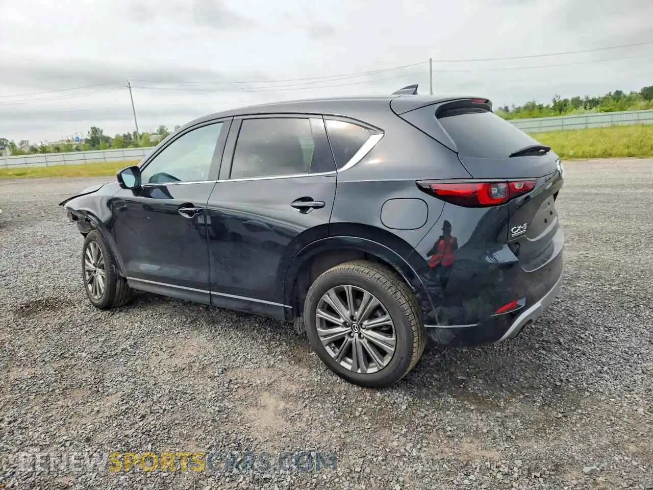 2 fotografías del automóvil dañado JM3KFBEY8R0460741 MAZDA CX-5 2024