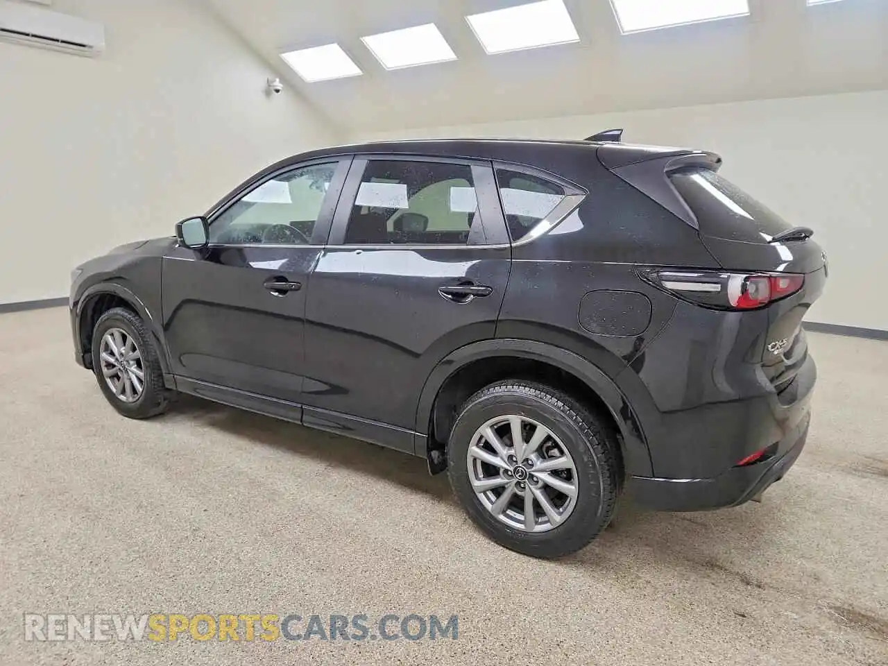 2 fotografías del automóvil dañado JM3KFBBL2S0643454 MAZDA CX-5 2025