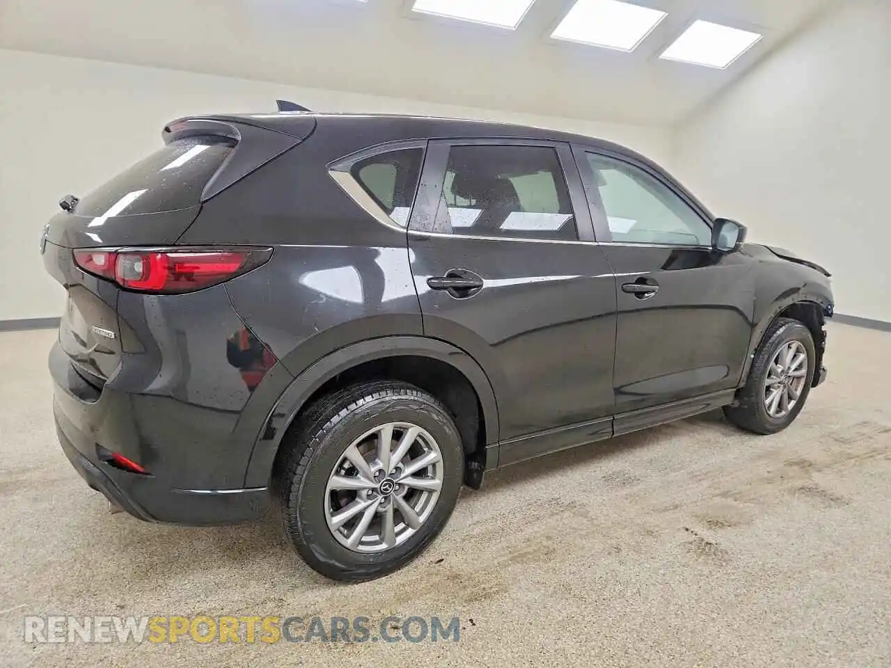 3 fotografías del automóvil dañado JM3KFBBL2S0643454 MAZDA CX-5 2025