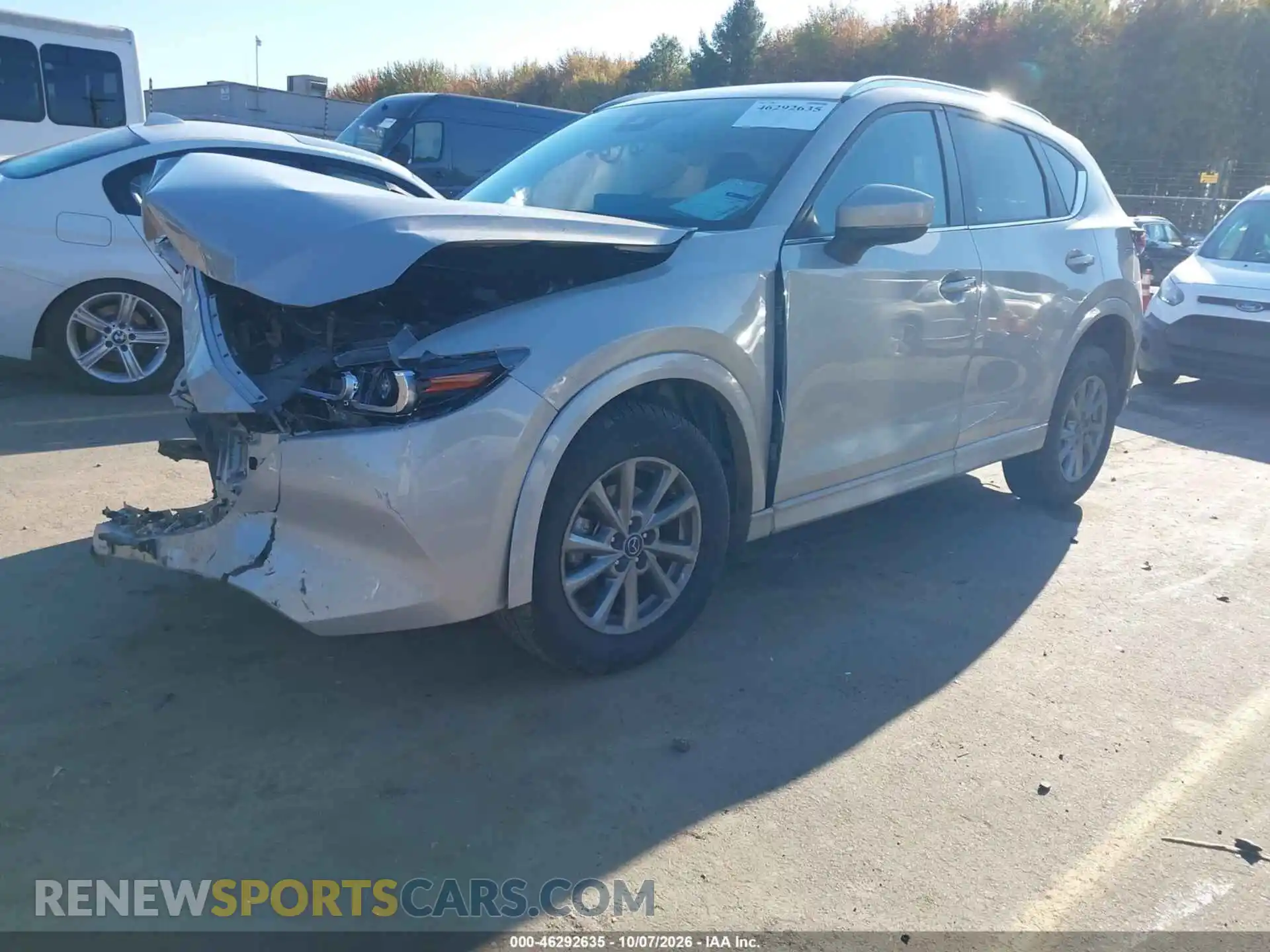 2 fotografías del automóvil dañado JM3KFBBL4S0702648 MAZDA CX-5 2025