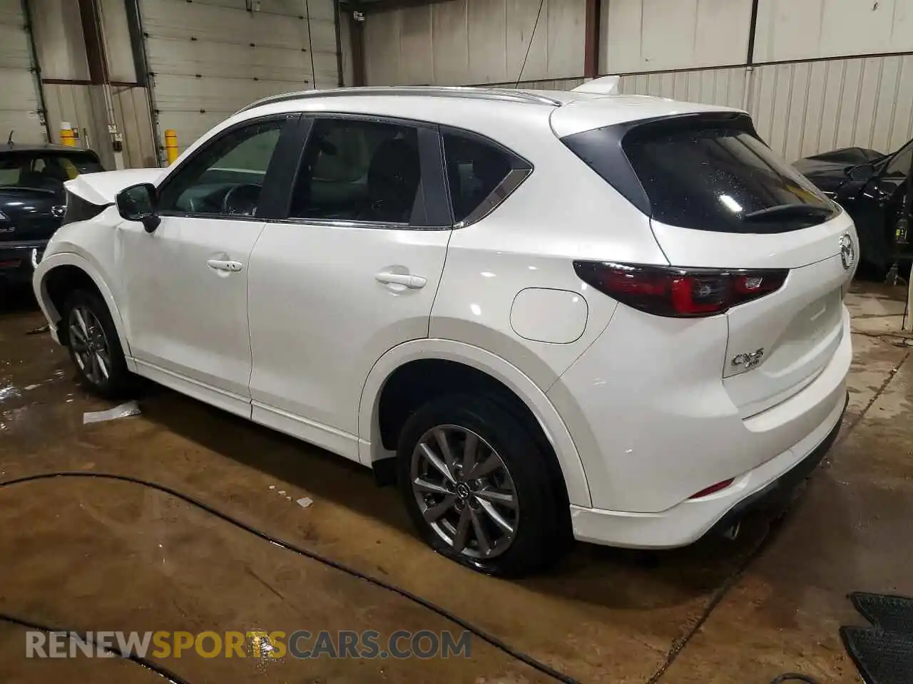 2 fotografías del automóvil dañado JM3KFBBL7S0552048 MAZDA CX-5 2025