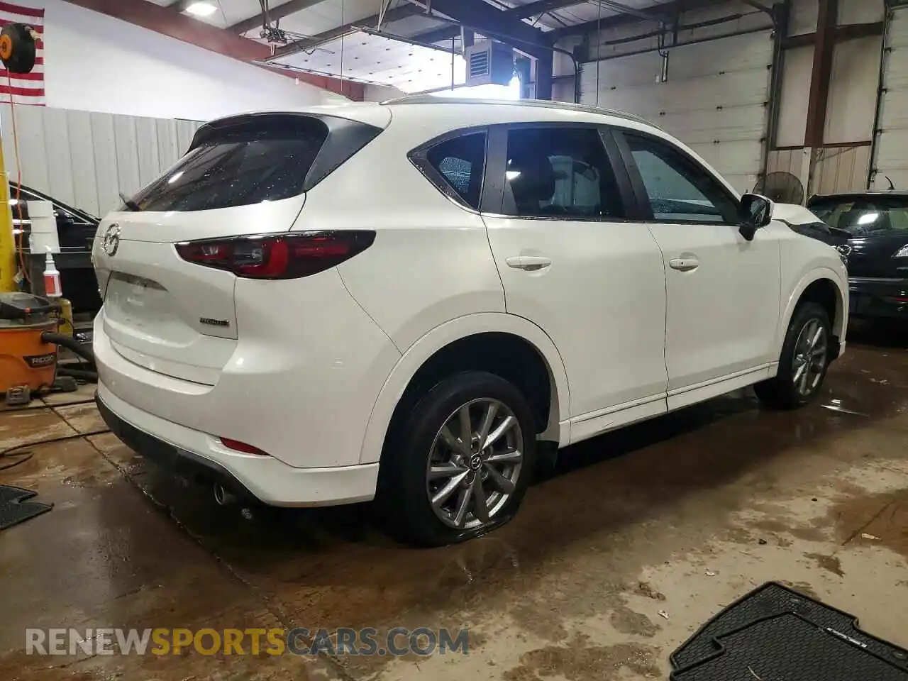 3 fotografías del automóvil dañado JM3KFBBL7S0552048 MAZDA CX-5 2025