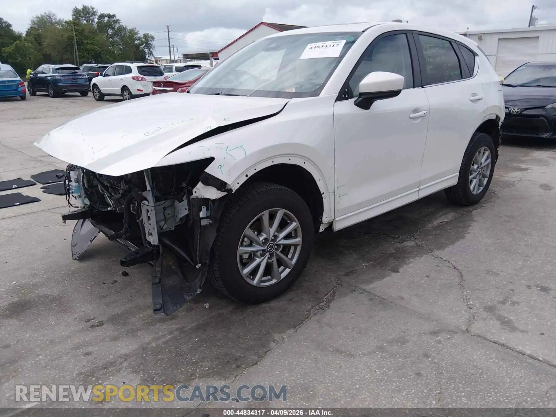 2 fotografías del automóvil dañado JM3KFBCL1S0604806 MAZDA CX-5 2025