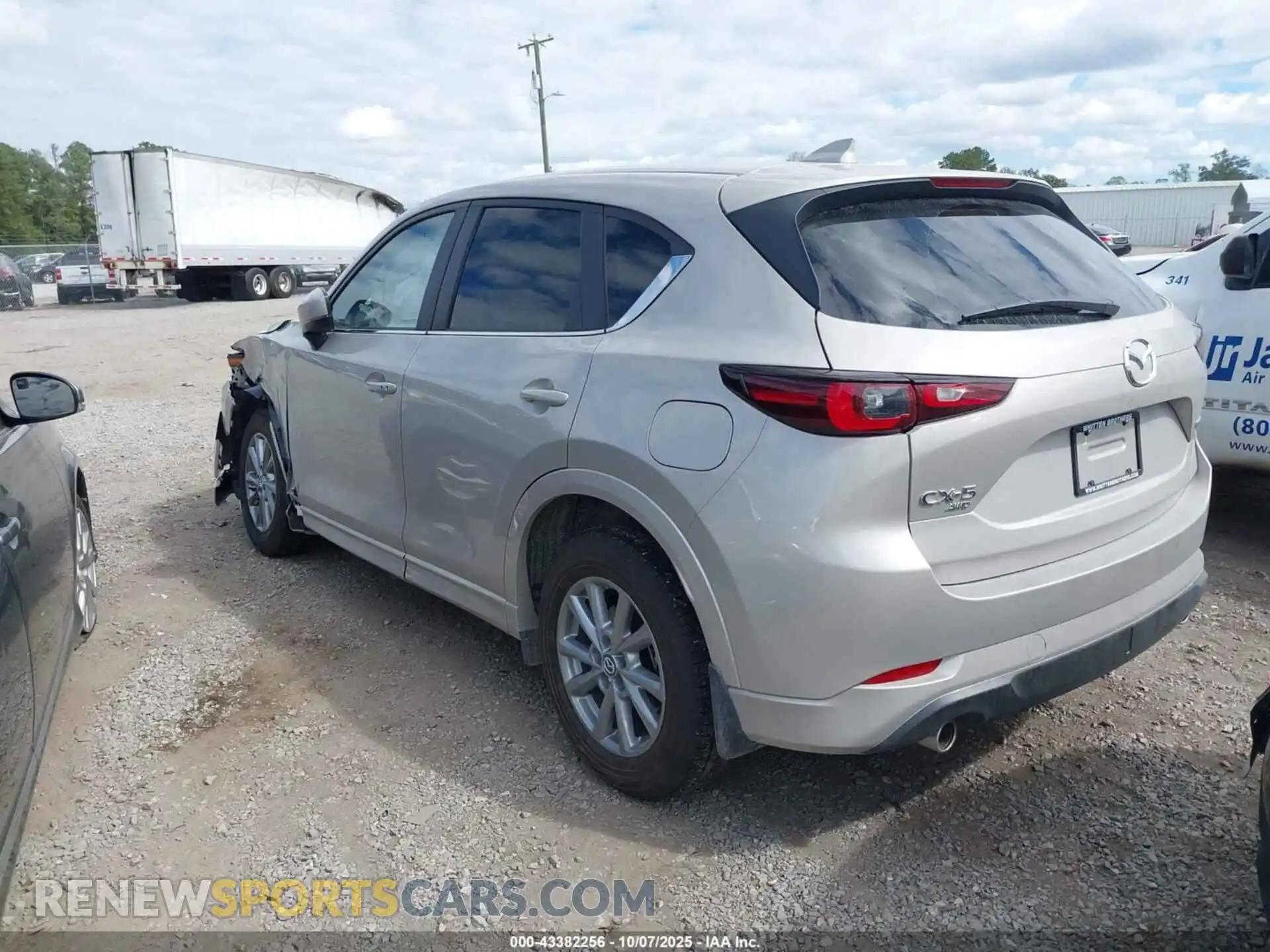 3 Photograph of a damaged car JM3KFBCL2S0656977 MAZDA CX-5 2025