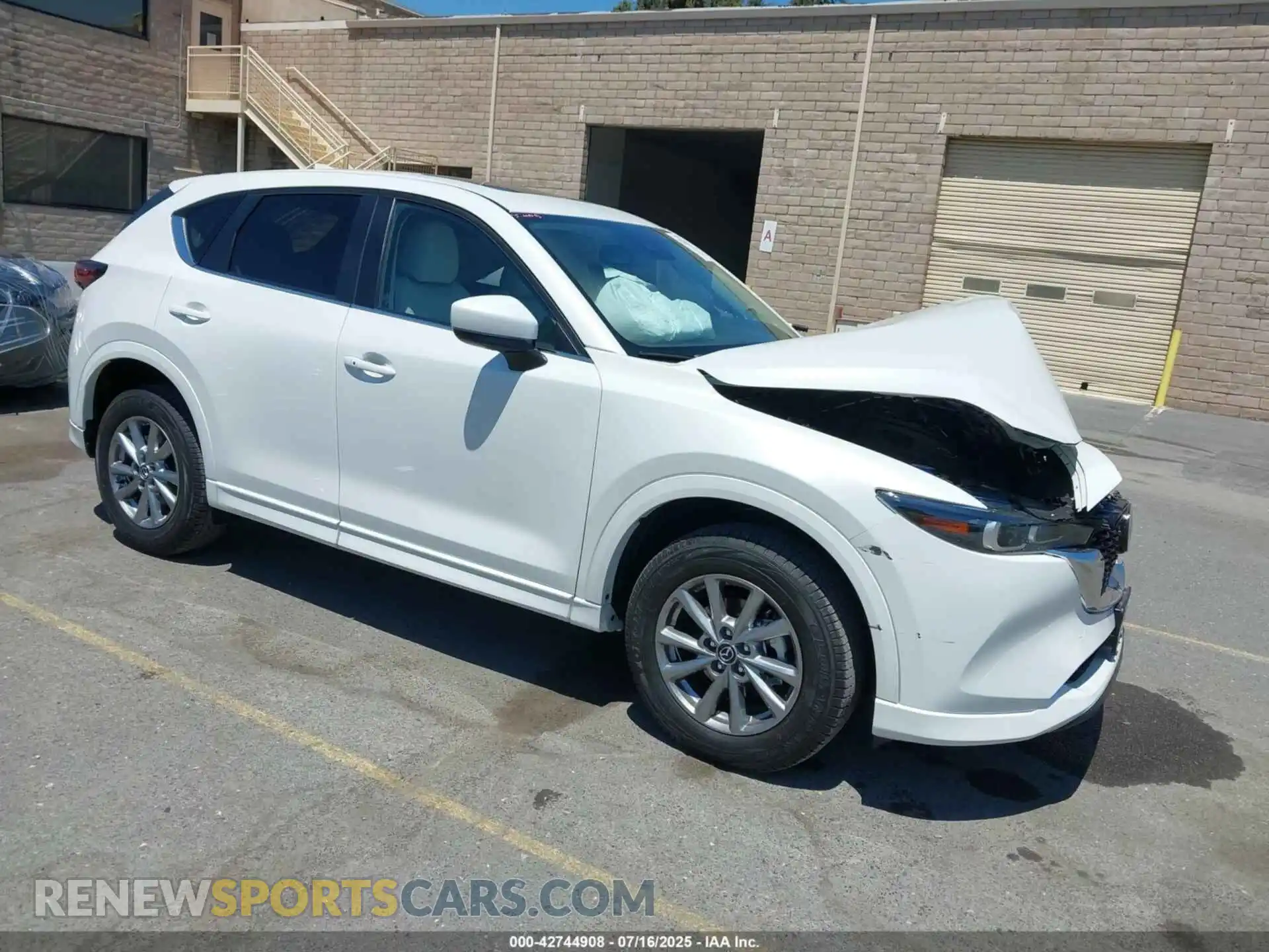 1 Photograph of a damaged car JM3KFBCL3S0667079 MAZDA CX-5 2025