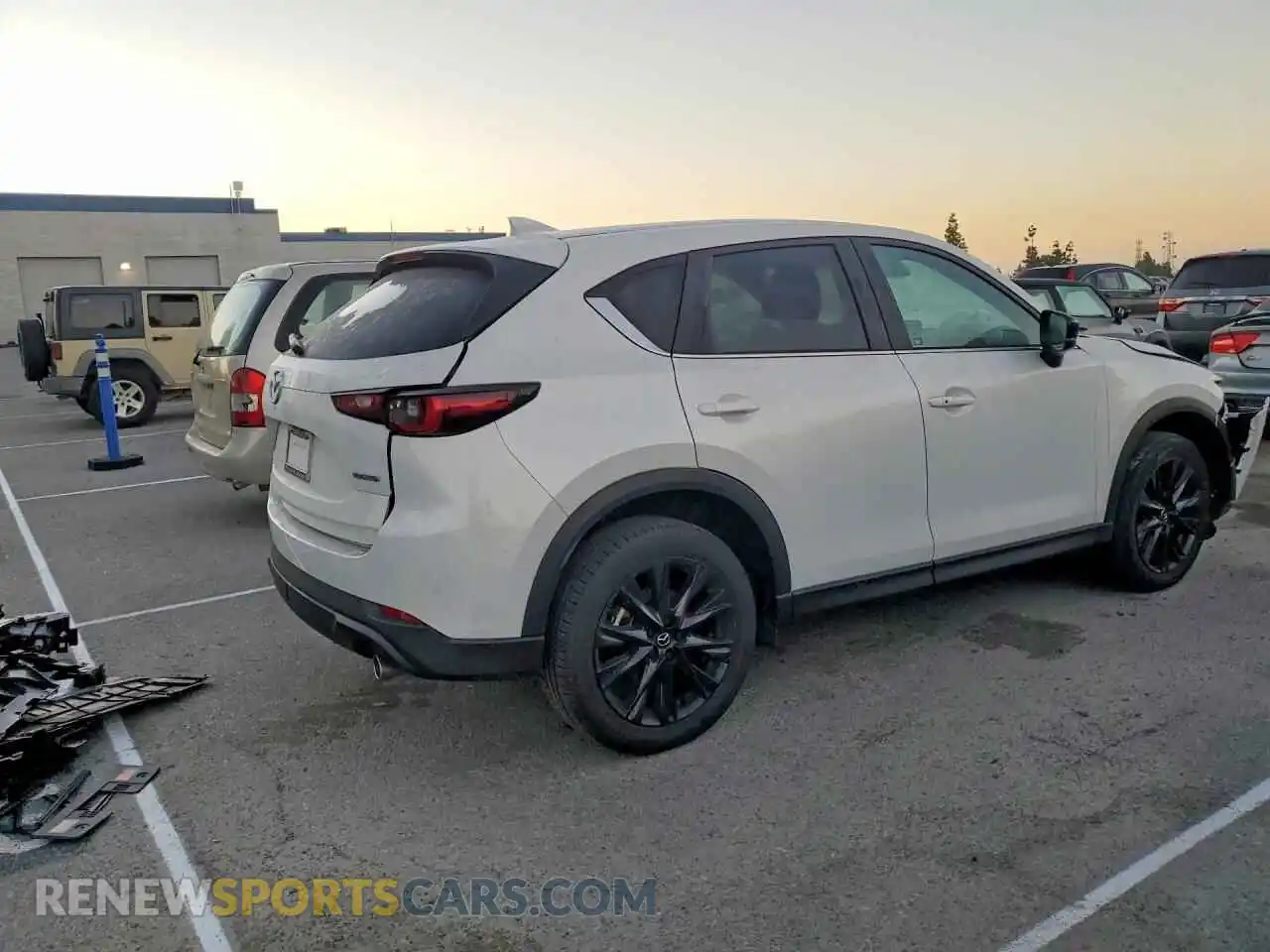 3 fotografías del automóvil dañado JM3KFBCM3S0760080 MAZDA CX-5 2025