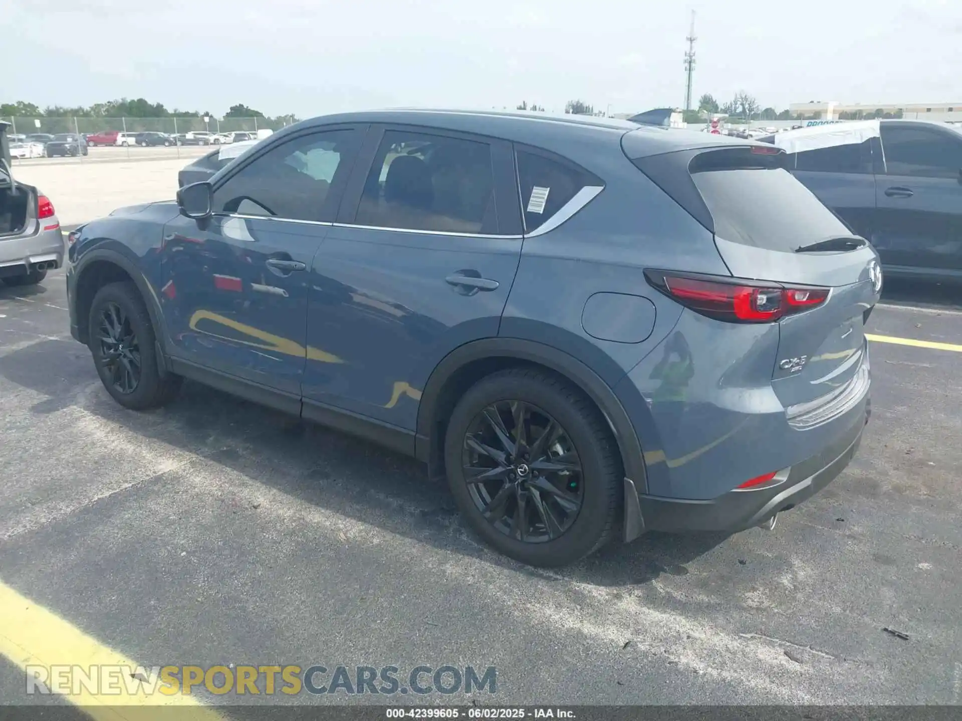 3 Photograph of a damaged car JM3KFBCMXS0618938 MAZDA CX-5 2025