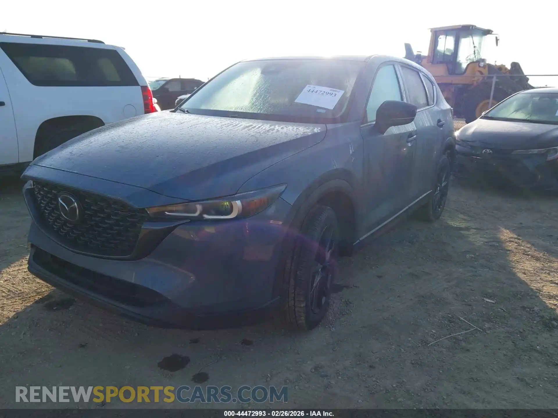 2 fotografías del automóvil dañado JM3KFBCMXS0671199 MAZDA CX-5 2025