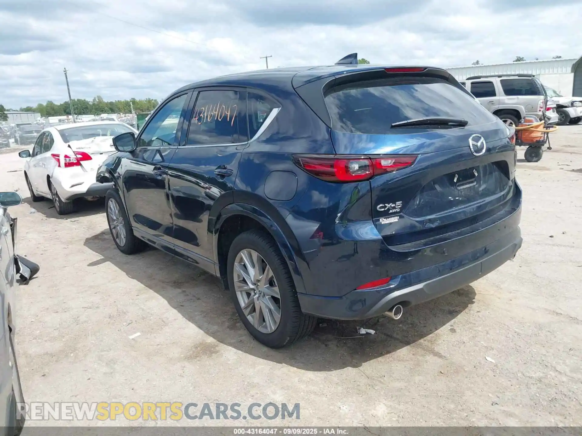 3 Photograph of a damaged car JM3KFBEM2S0554830 MAZDA CX-5 2025
