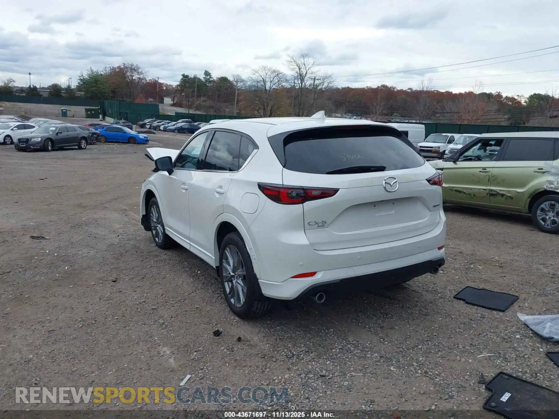 3 Photograph of a damaged car JM3KFBEM2S0687698 MAZDA CX-5 2025