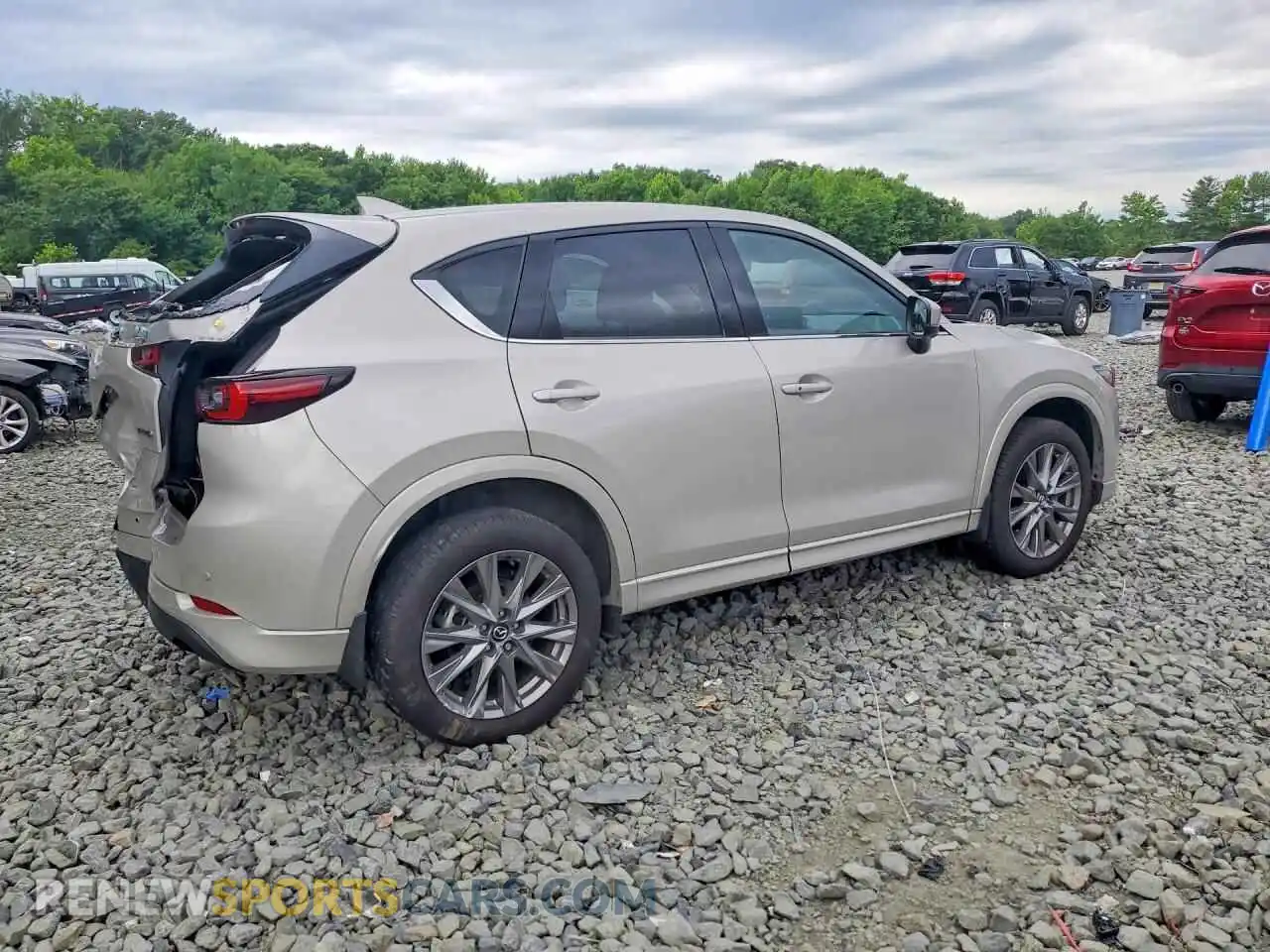 3 Photograph of a damaged car JM3KFBEM2S0715323 MAZDA CX-5 2025