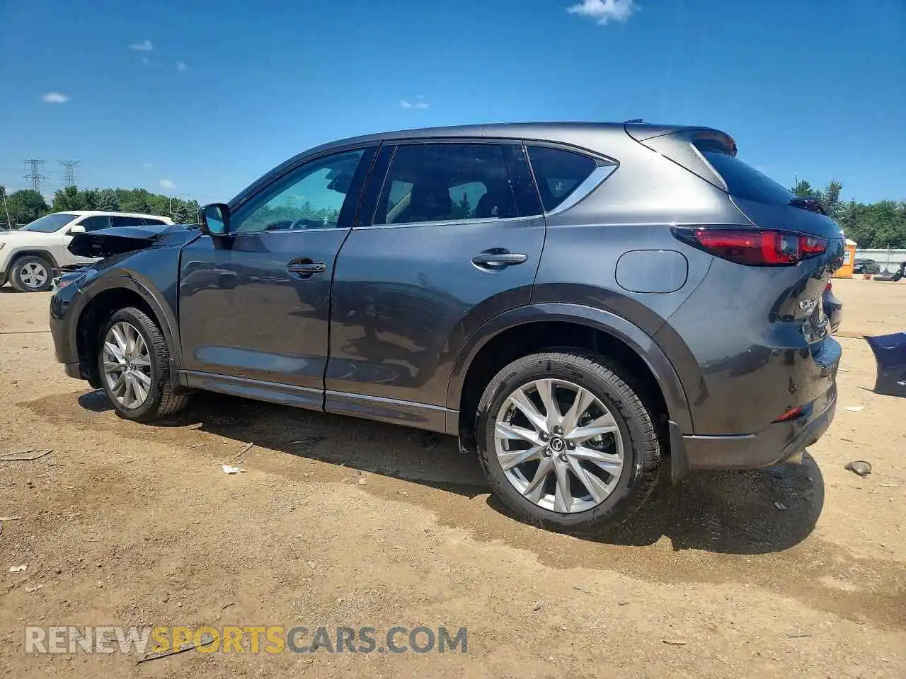 2 fotografías del automóvil dañado JM3KFBEM3S0720093 MAZDA CX-5 2025