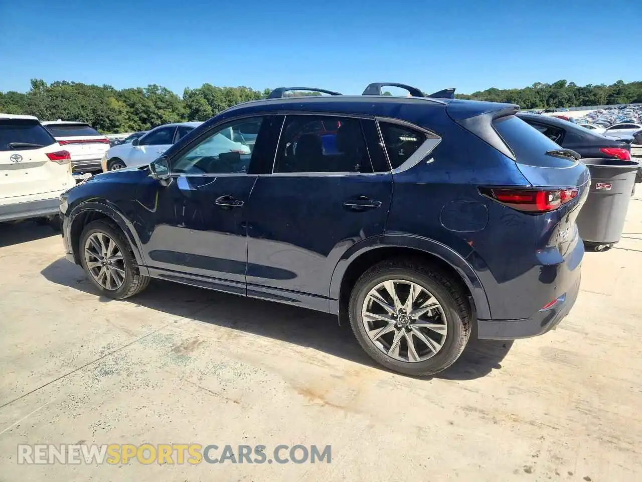 2 fotografías del automóvil dañado JM3KFBEM3S0806746 MAZDA CX-5 2025