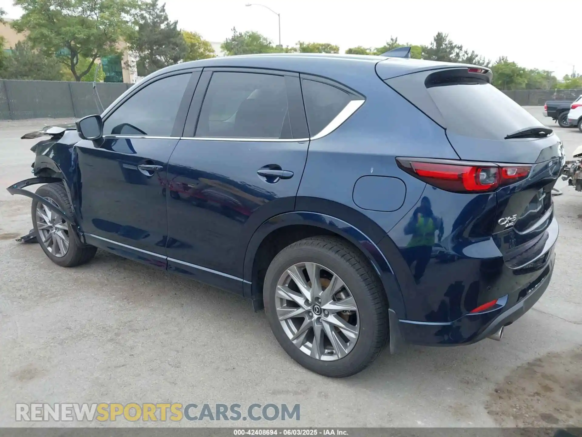 3 Photograph of a damaged car JM3KFBEM5S0575509 MAZDA CX-5 2025