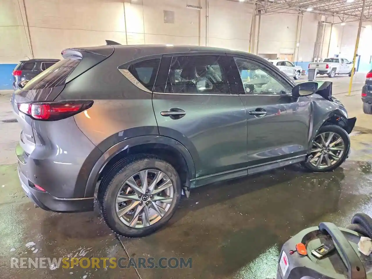 3 fotografías del automóvil dañado JM3KFBEM7S0803297 MAZDA CX-5 2025