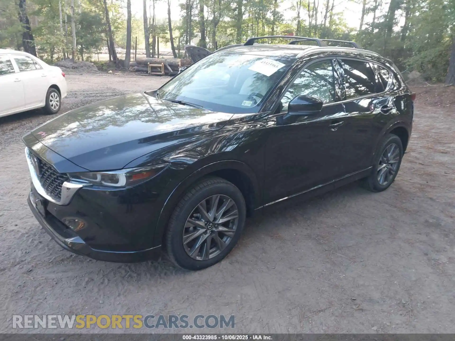 2 fotografías del automóvil dañado JM3KFBEM8S0596001 MAZDA CX-5 2025