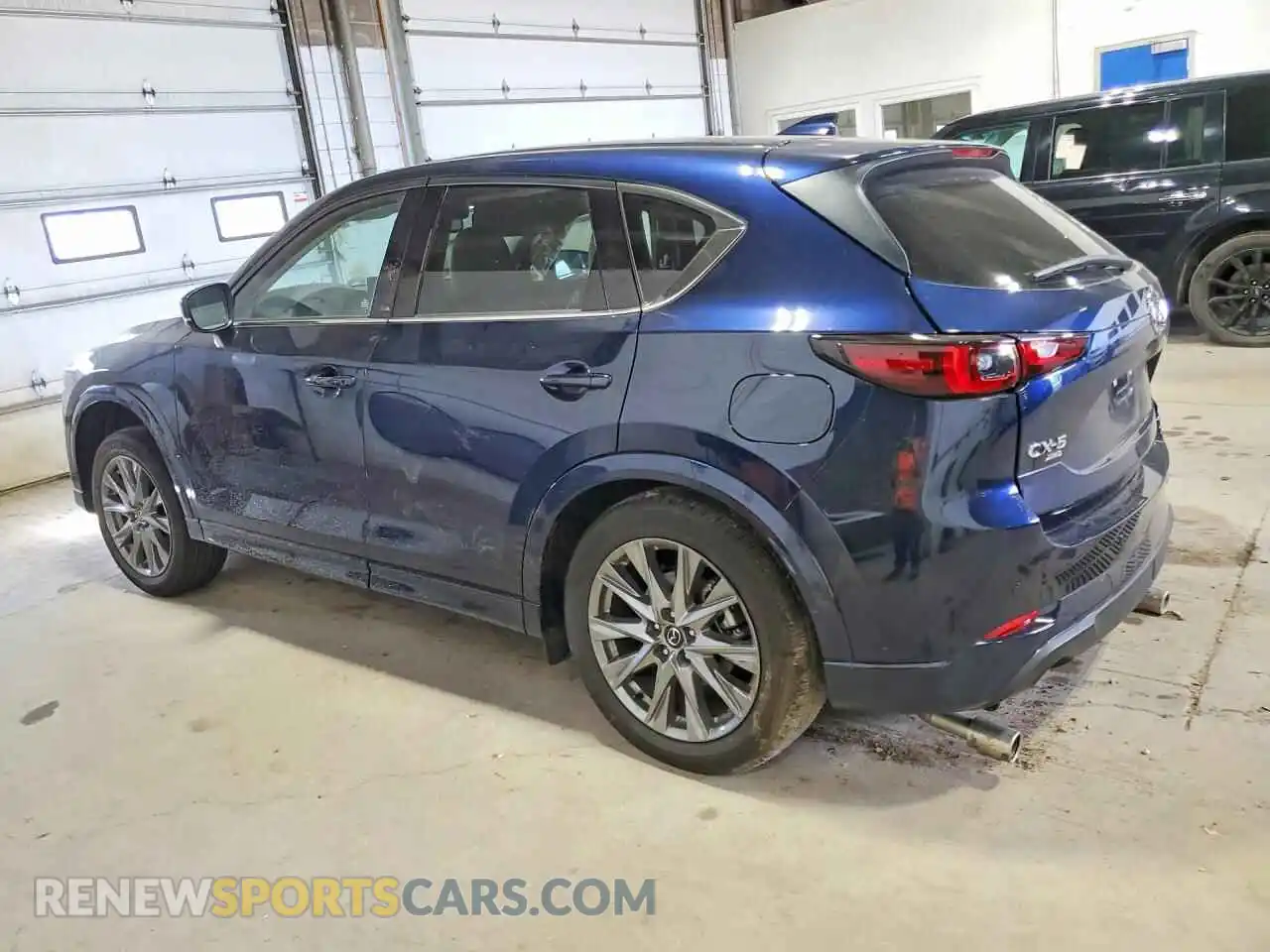 2 fotografías del automóvil dañado JM3KFBEM8S0807150 MAZDA CX-5 2025