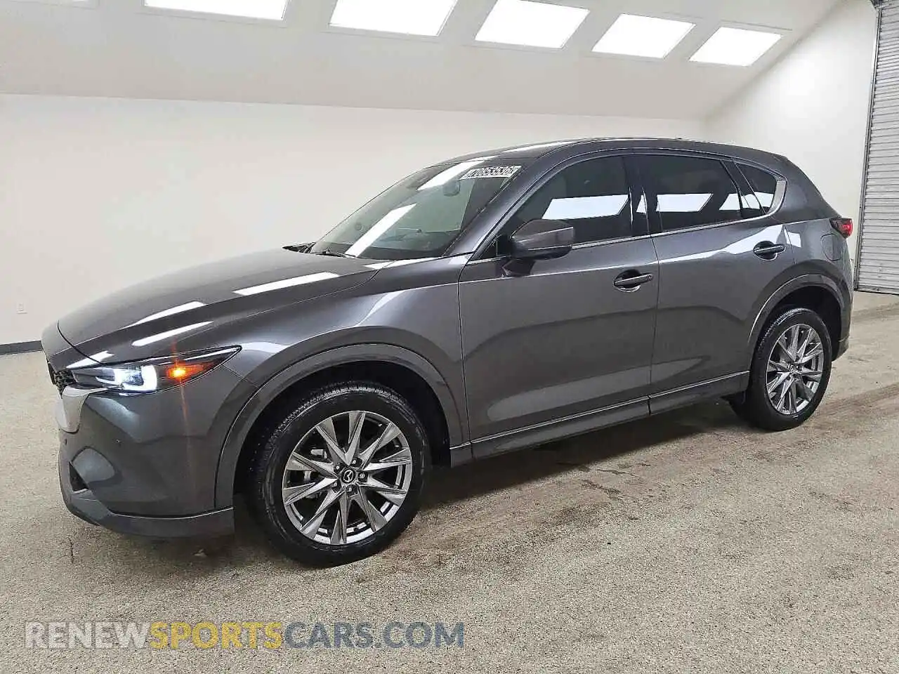 1 Фотография поврежденного автомобиля JM3KFBEM9S0747301 MAZDA CX-5 2025