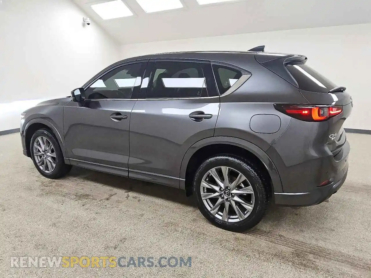 2 Фотография поврежденного автомобиля JM3KFBEM9S0747301 MAZDA CX-5 2025