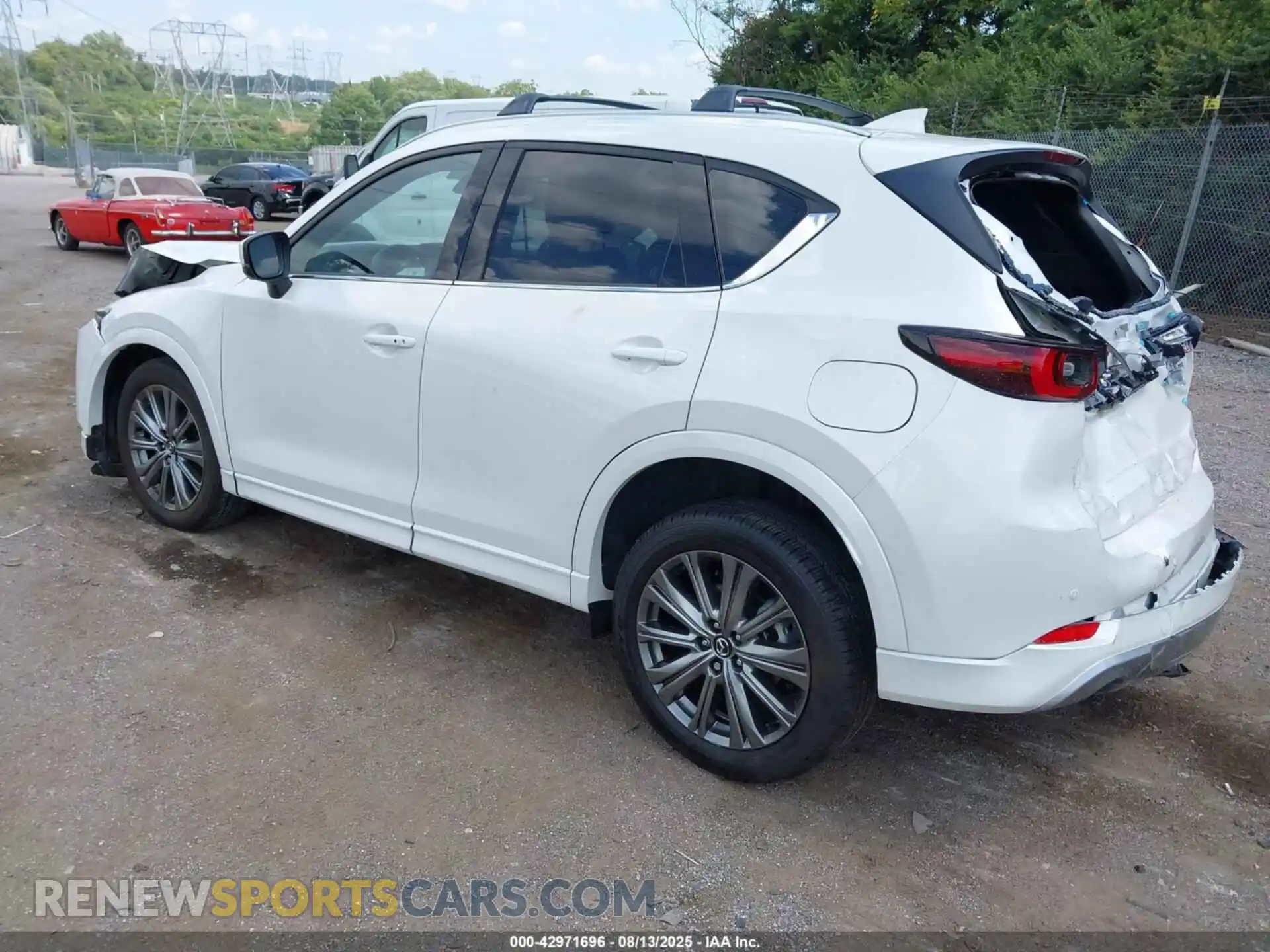 3 Photograph of a damaged car JM3KFBXY2S0603685 MAZDA CX-5 2025
