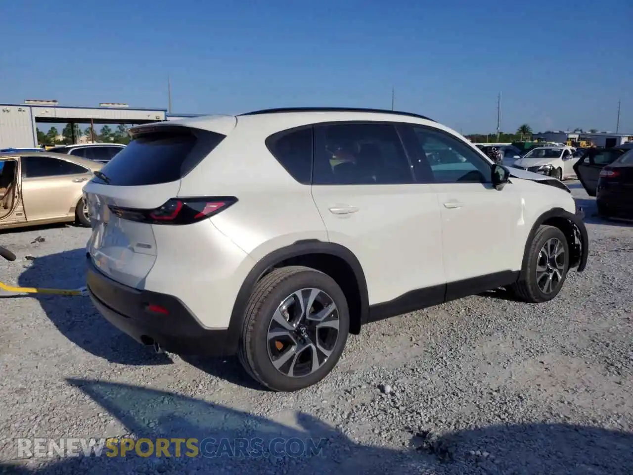 3 fotografías del automóvil dañado JM3KMCHA4T0129608 MAZDA CX-5 2026