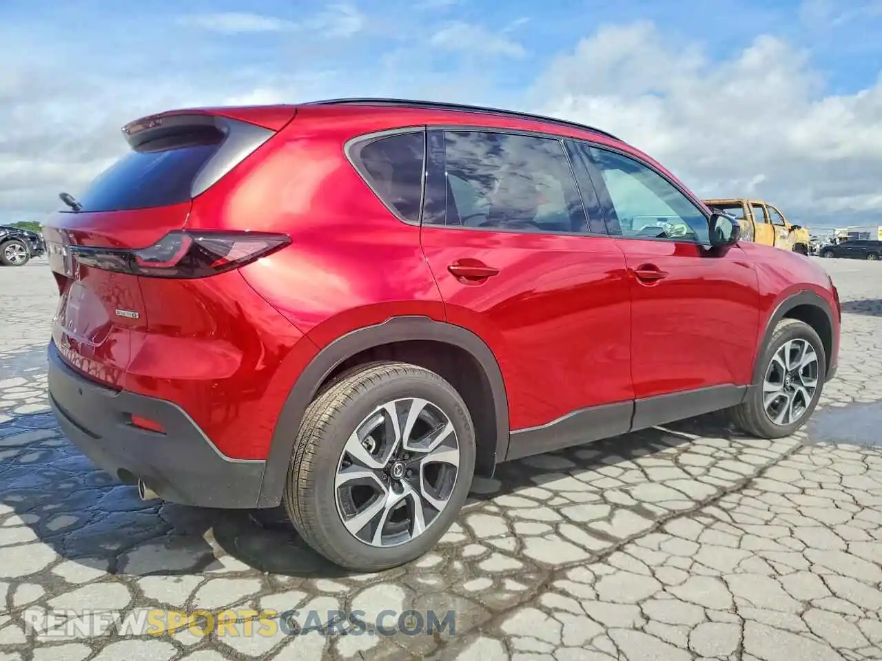 3 fotografías del automóvil dañado JM3KMCHAXT0118113 MAZDA CX-5 2026