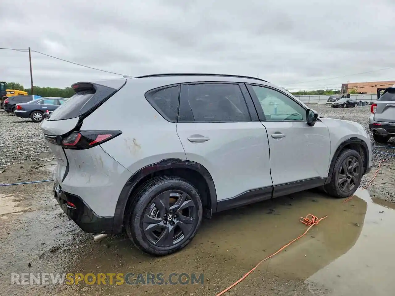 3 fotografías del automóvil dañado JM3KMDHA1T0162927 MAZDA CX-5 2026