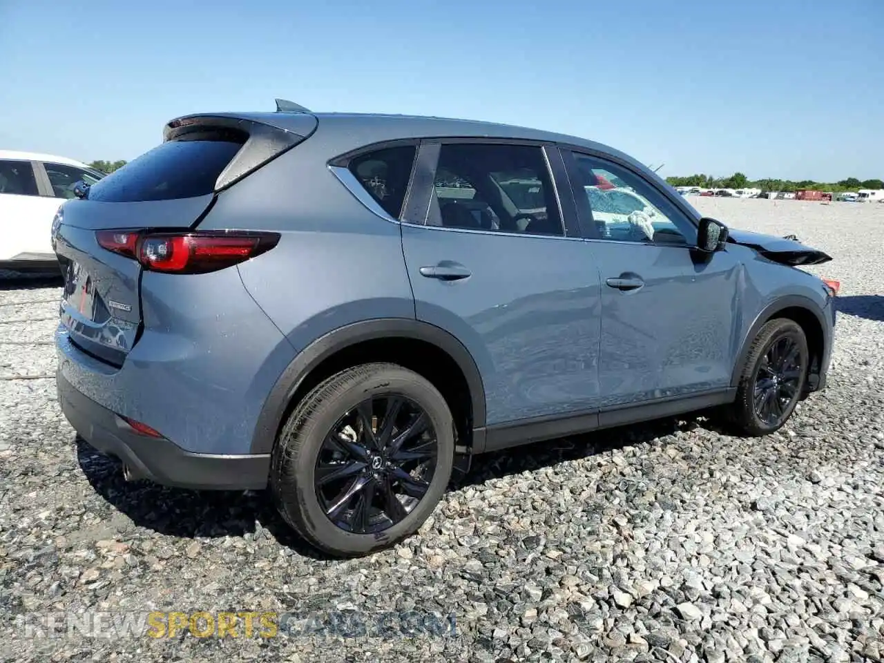 3 fotografías del automóvil dañado JM3KFBCL3R0490284 MAZDA CX-5 PREFE 2024