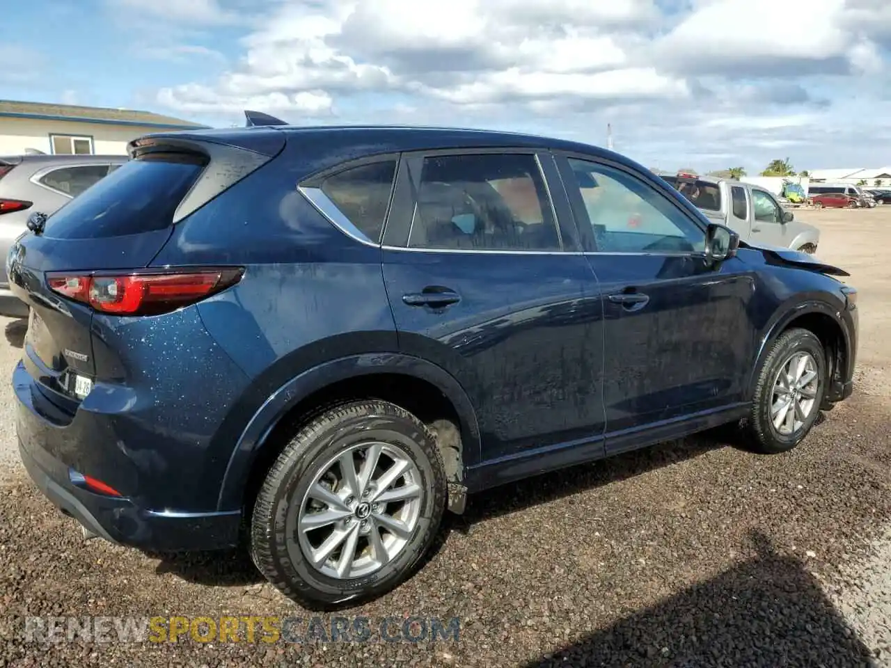 3 fotografías del automóvil dañado JM3KFBBL2R0484140 MAZDA CX-5 SELEC 2024
