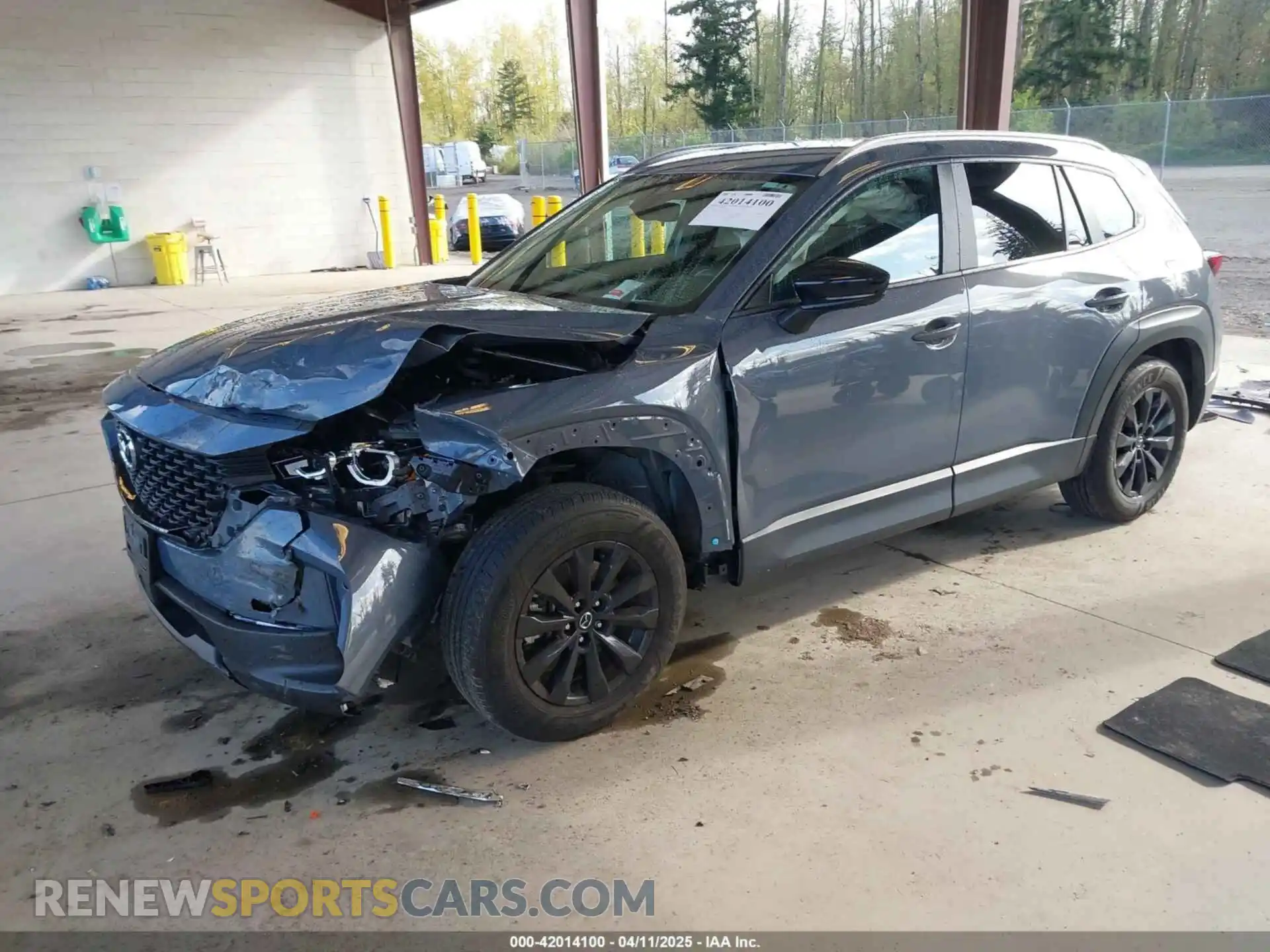 2 Photograph of a damaged car 7MMVABAM2PN110674 MAZDA CX-50 2023