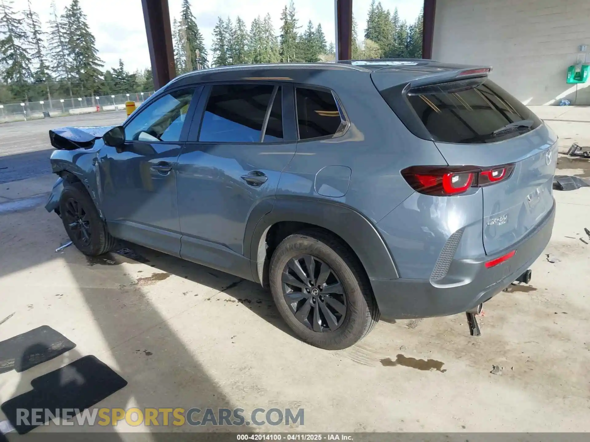 3 Photograph of a damaged car 7MMVABAM2PN110674 MAZDA CX-50 2023