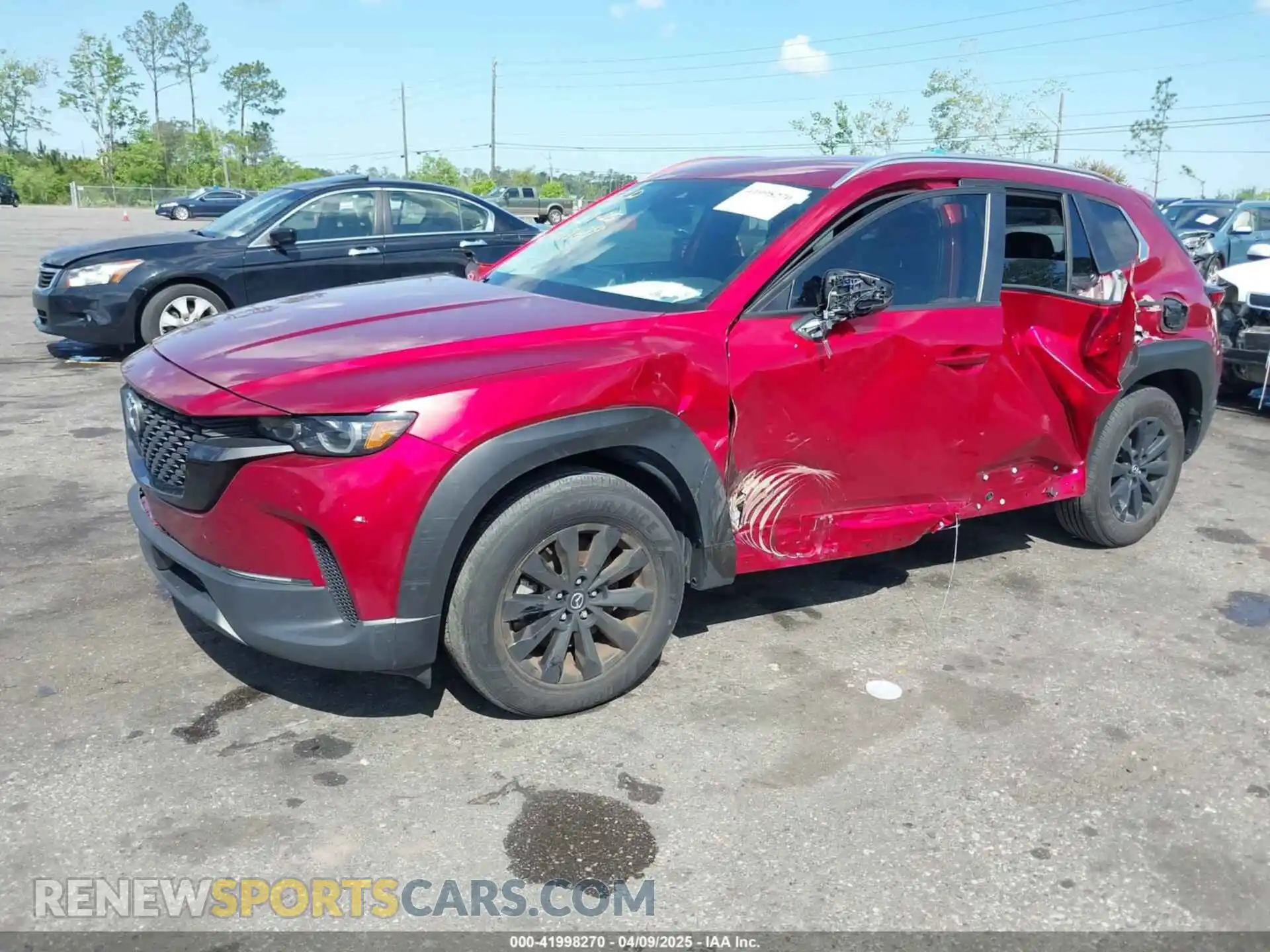 2 fotografías del automóvil dañado 7MMVABAMXPN150789 MAZDA CX-50 2023