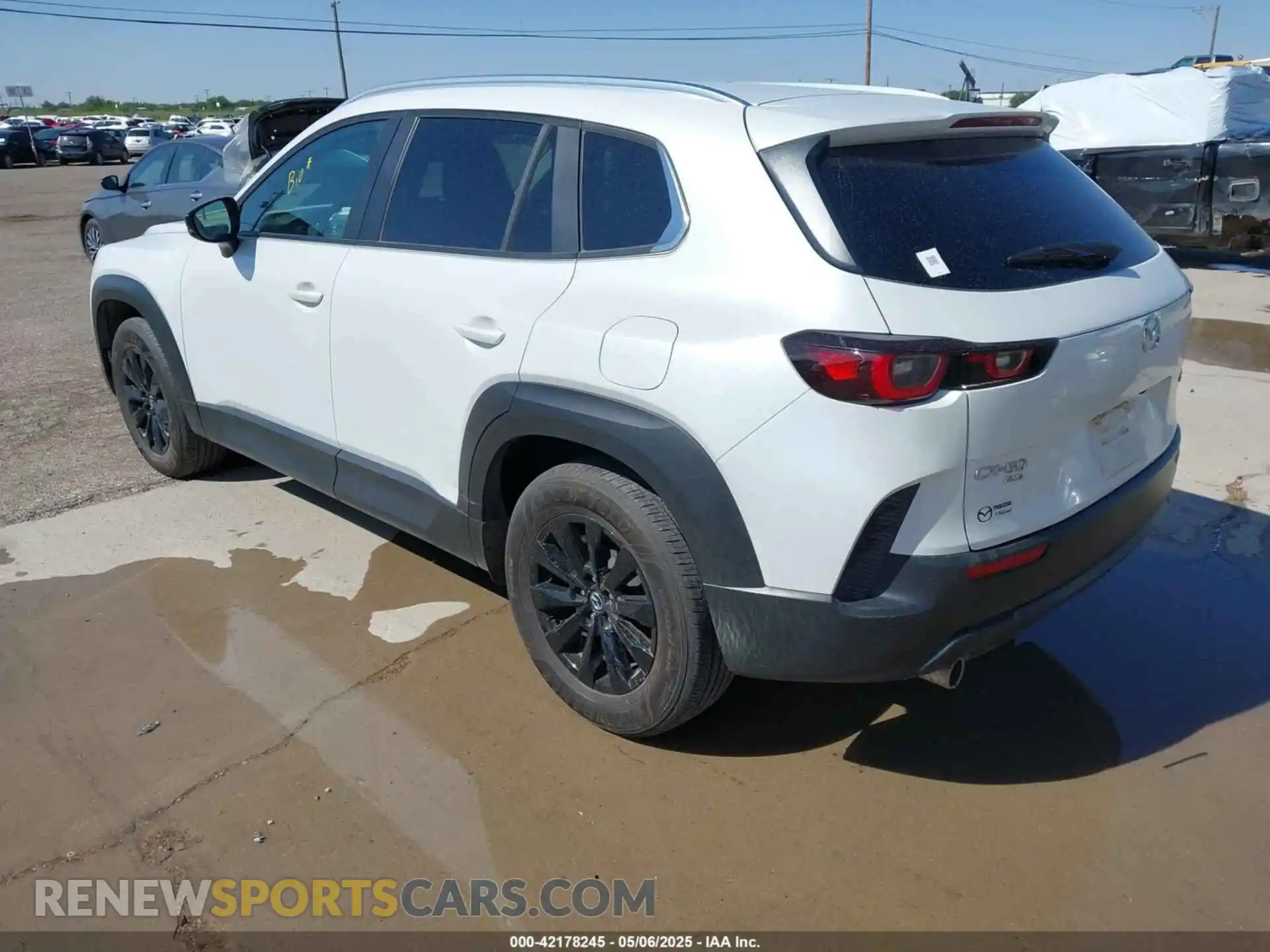 3 Photograph of a damaged car 7MMVABCM7PN142159 MAZDA CX-50 2023