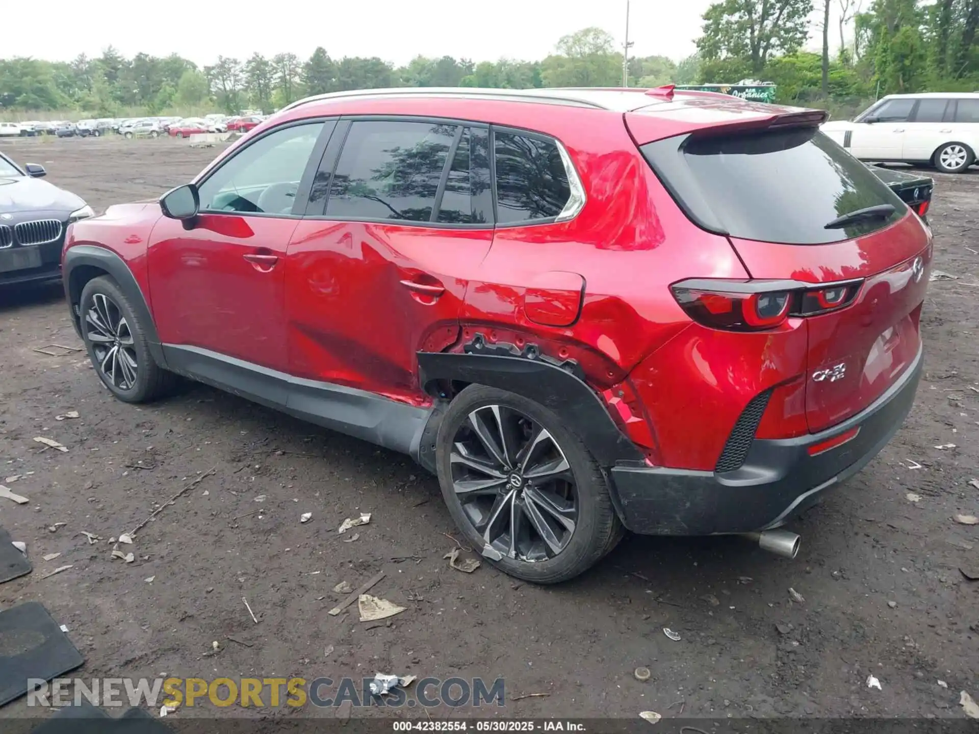 3 Photograph of a damaged car 7MMVABEMXPN116264 MAZDA CX-50 2023