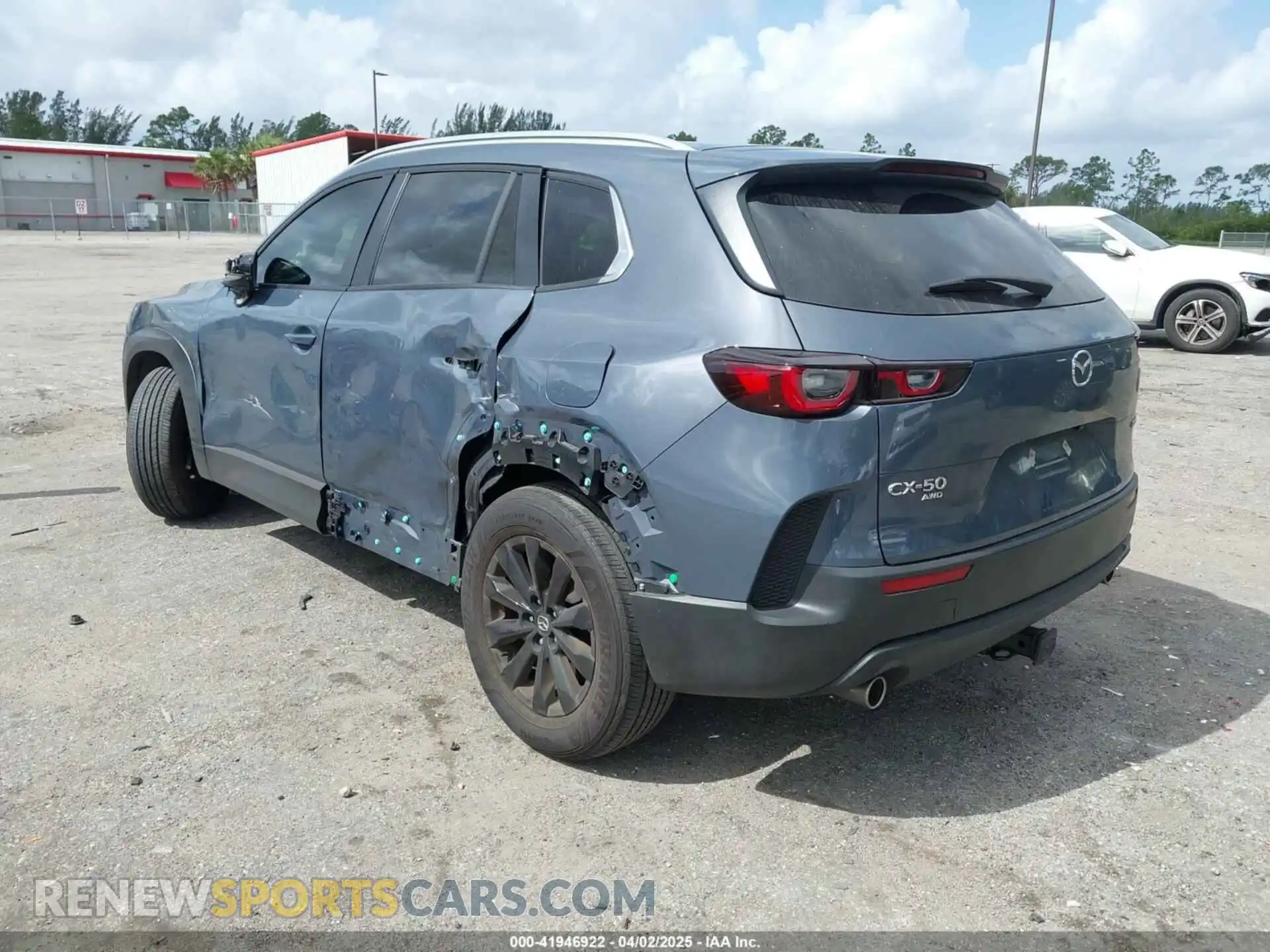 3 Photograph of a damaged car 7MMVABAMXRN191832 MAZDA CX-50 2024