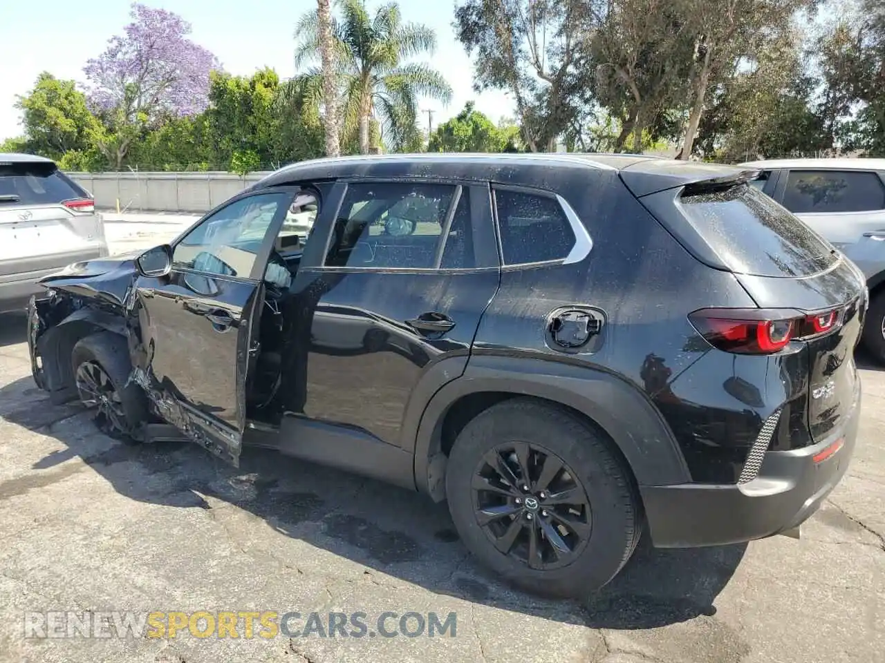 2 Photograph of a damaged car 7MMVABBM3RN175728 MAZDA CX-50 2024