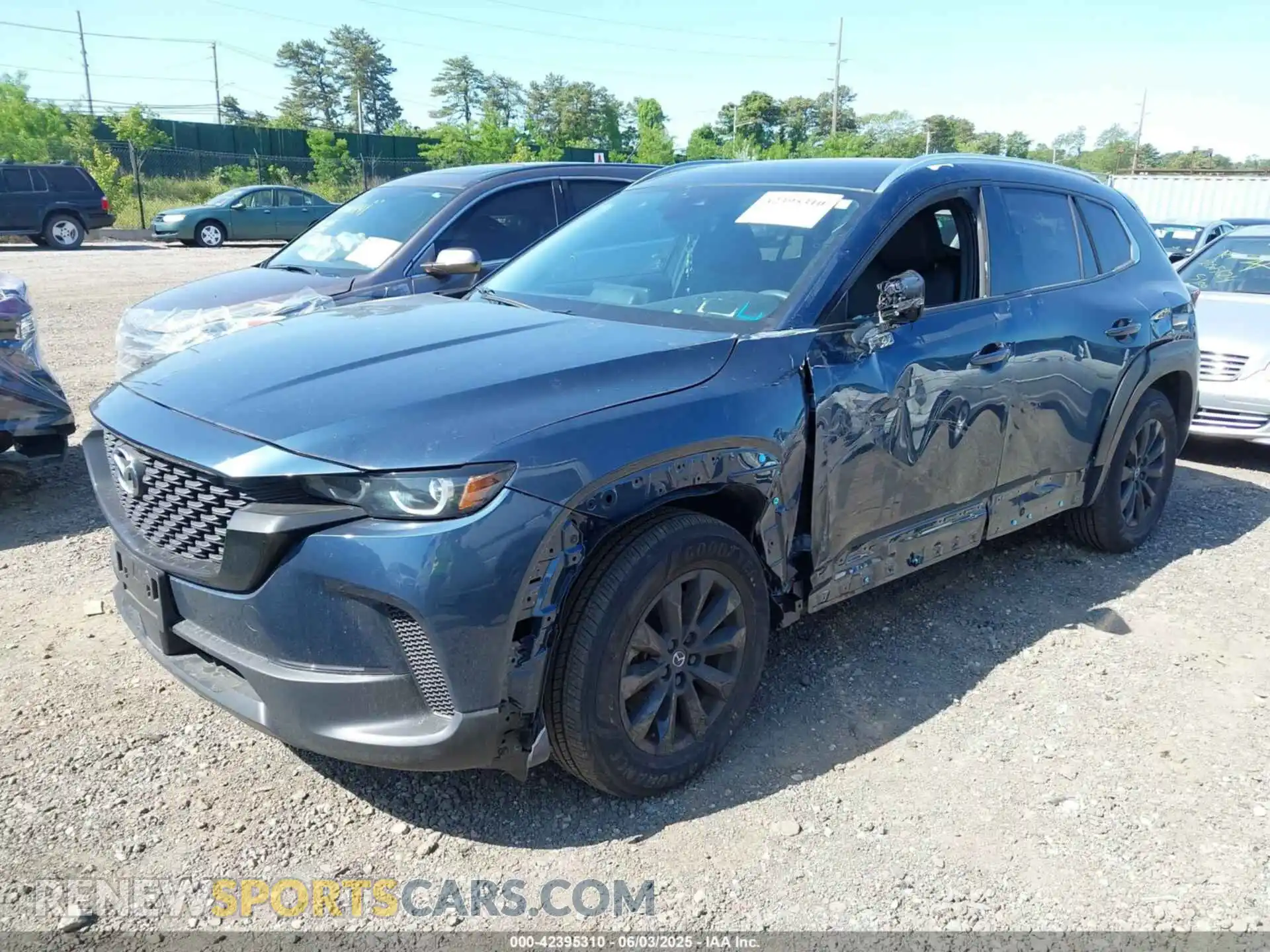 2 fotografías del automóvil dañado 7MMVABBM3RN233207 MAZDA CX-50 2024