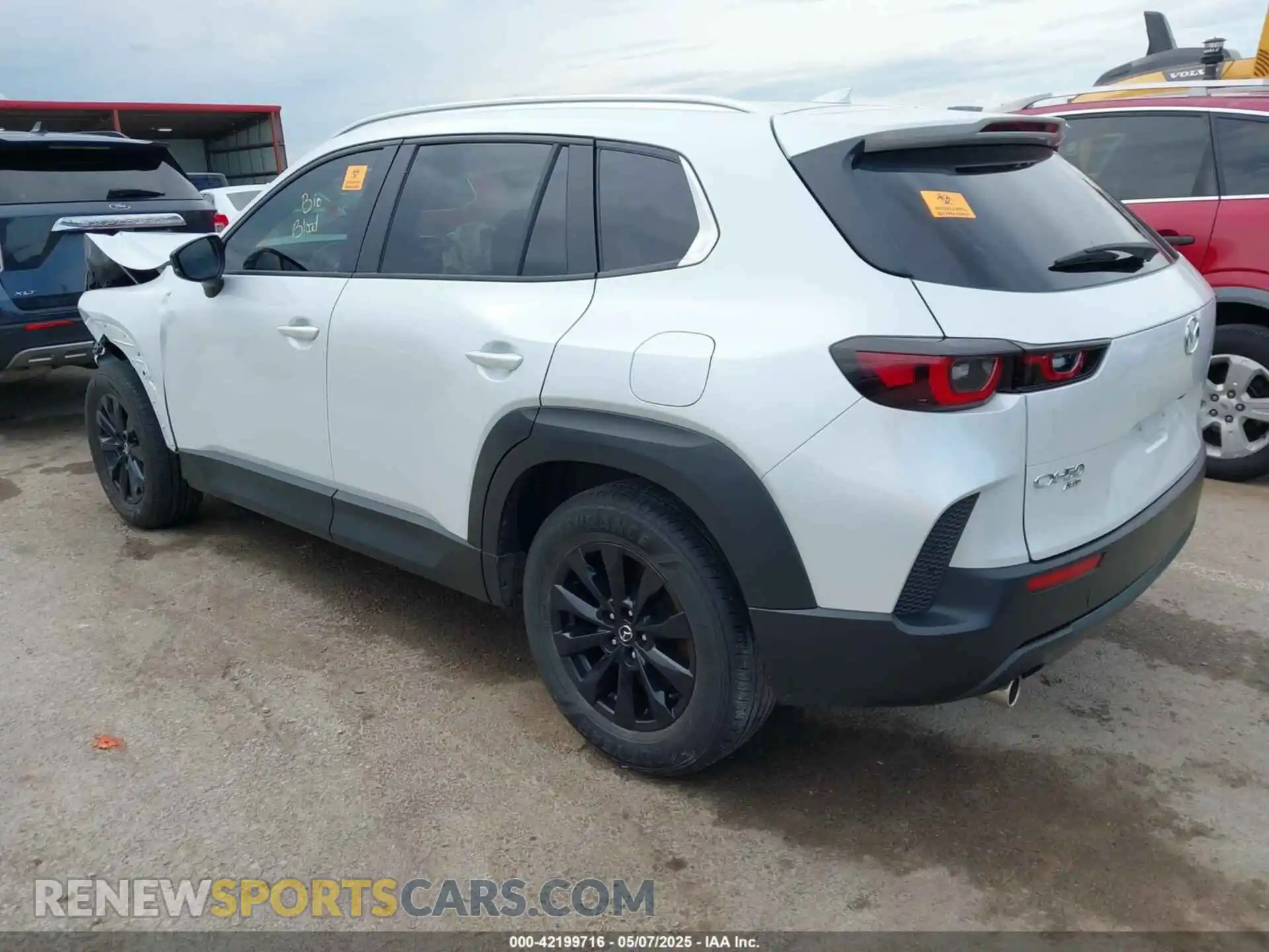 3 Photograph of a damaged car 7MMVABDM5RN191698 MAZDA CX-50 2024