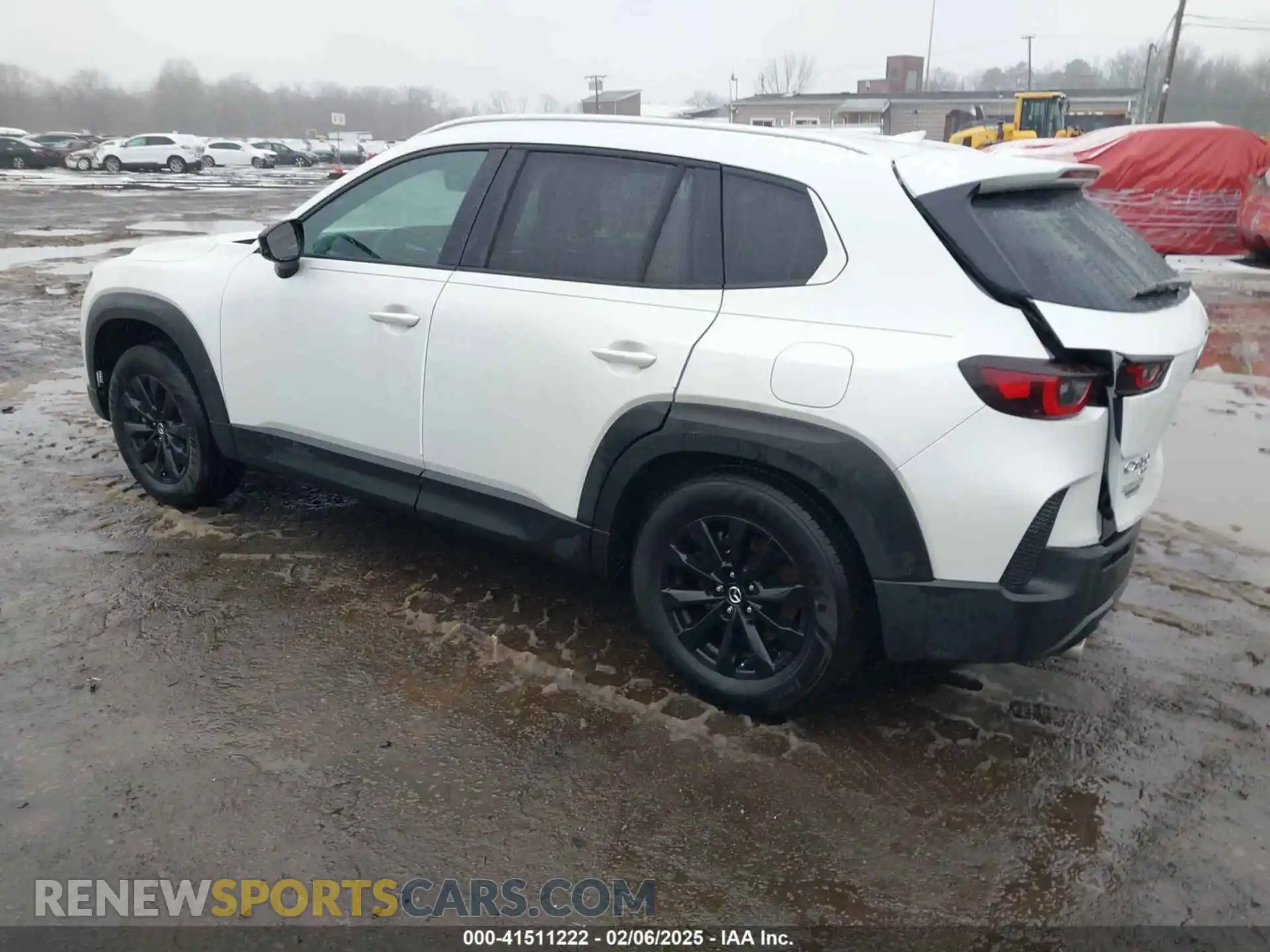 3 Photograph of a damaged car 7MMVABDM8RN162809 MAZDA CX-50 2024